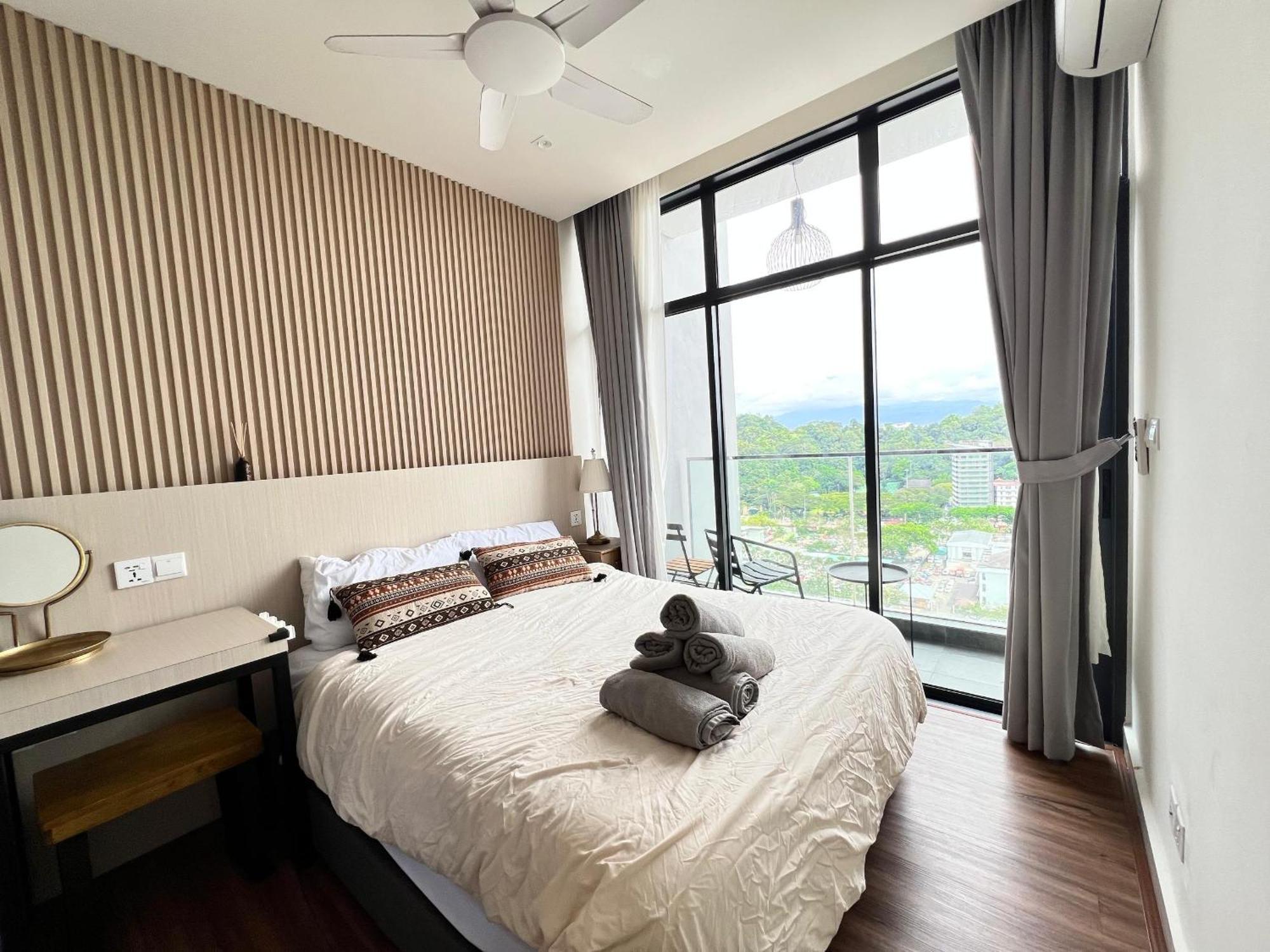 The Shore Executive Suites By Ys Luxury Kota Kinabalu Exterior photo
